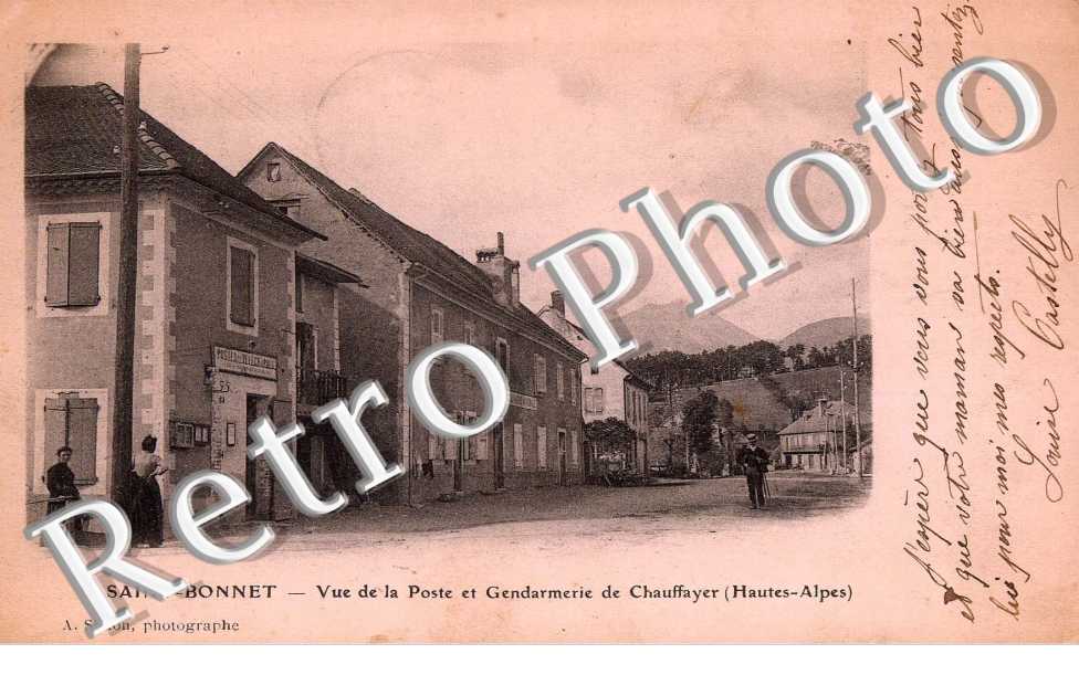 Saint Bonnet, la Poste et Gendarmerie