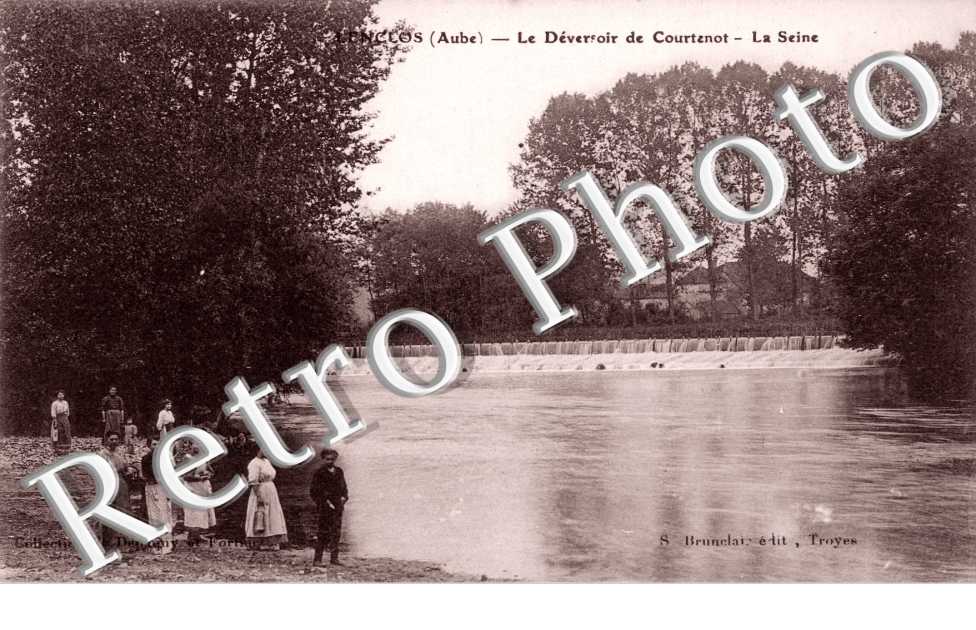 Lenclos, Le Deversoir de Courtenot, la Seine