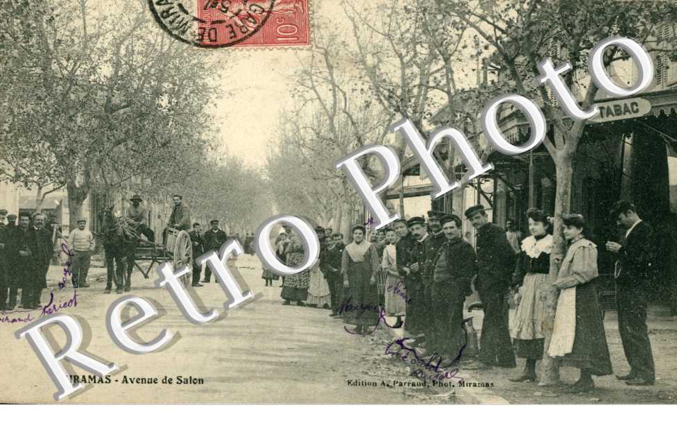 Avenue de Salon