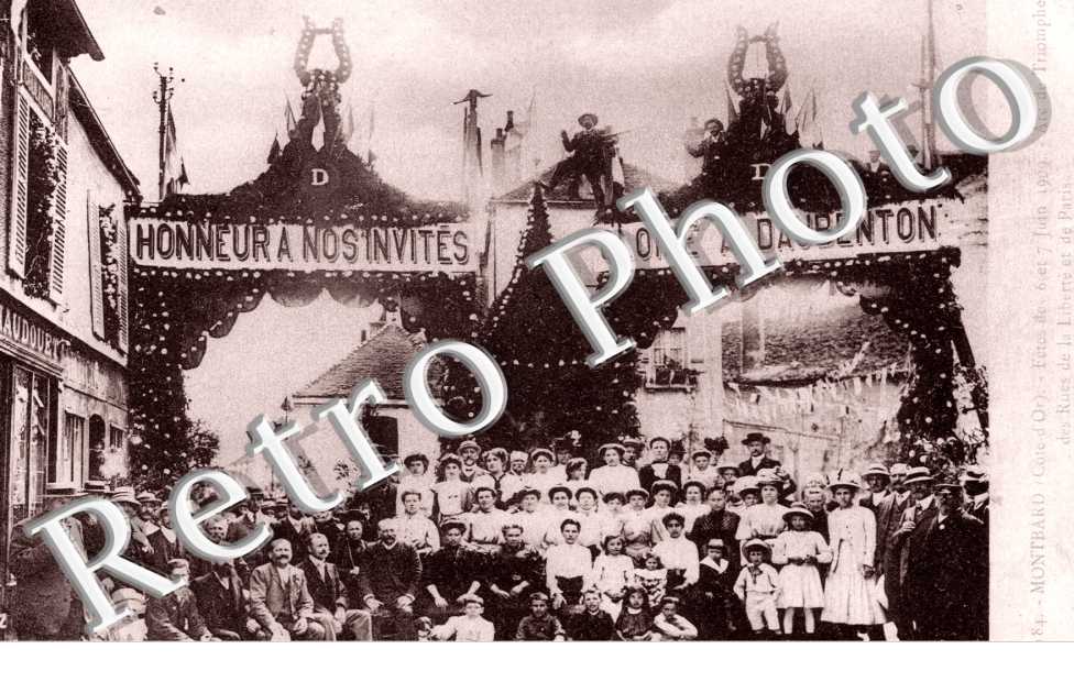 arc de triomphe des rues de la Liberte et de Paris Fetes juin 1909