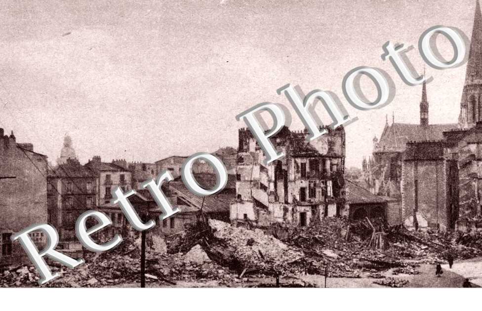 Après les bombardements, Place Bretagne