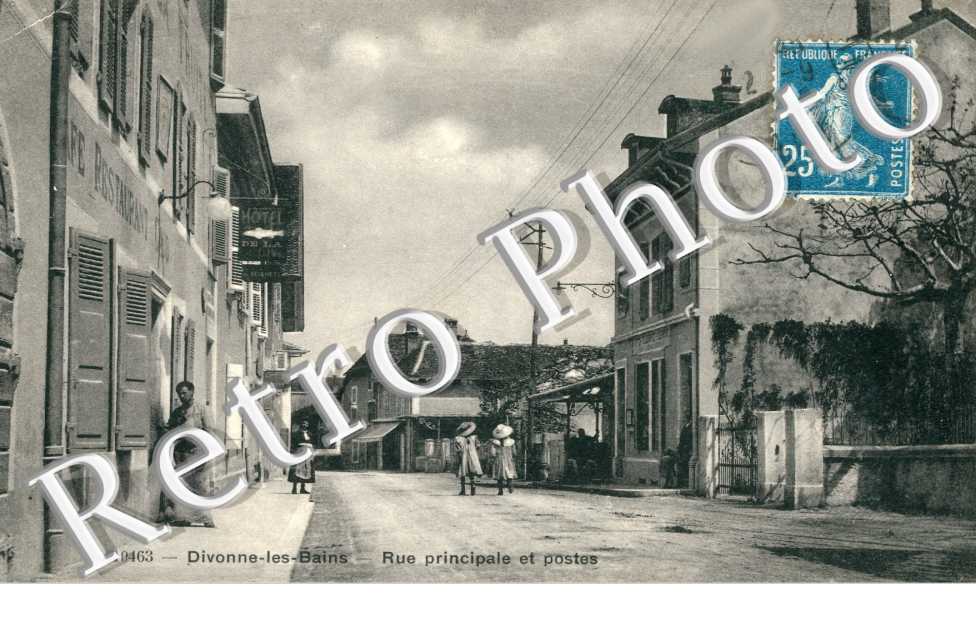 Rue principale et postes