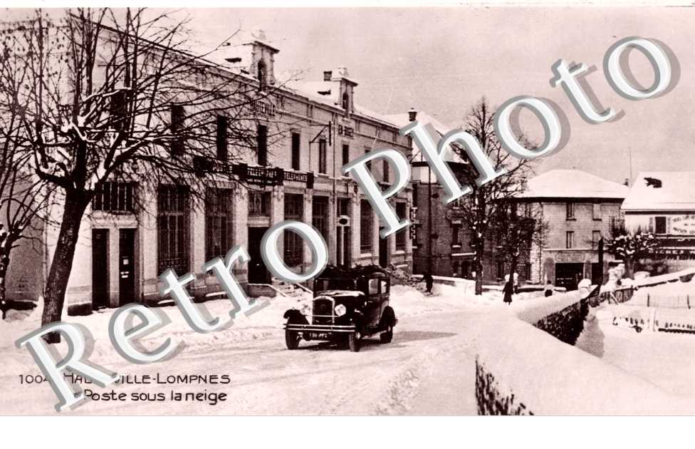 la Poste sous la neige