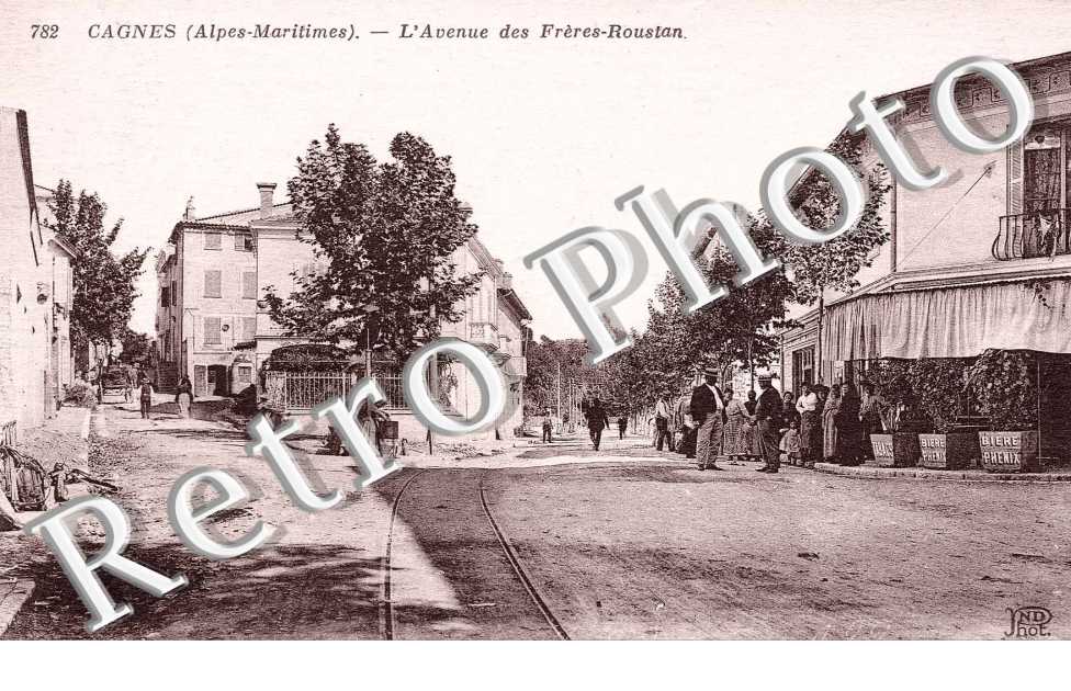 l'avenue des Freres-Roustan