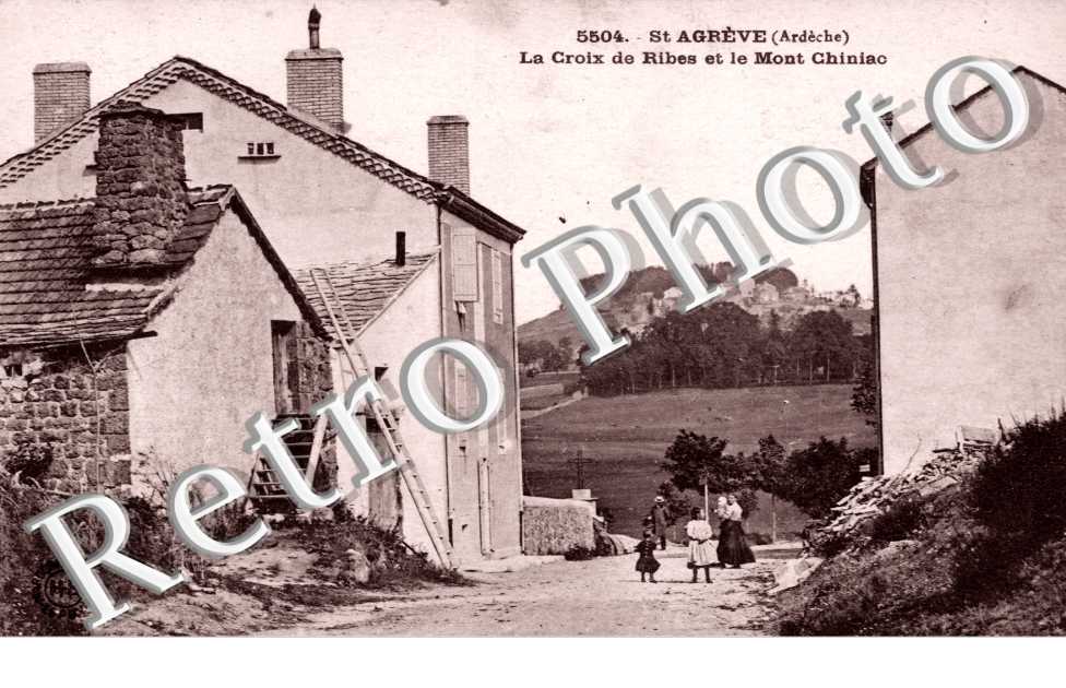Saint-Agreve, la Croix de Ribes et le Mont Chiniac