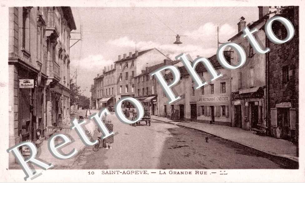 Saint-Agreve, la Grande Rue
