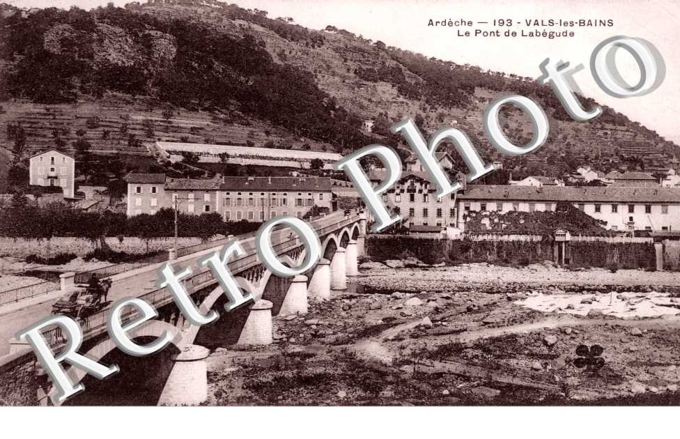 Vals-les-Bains, le Pont de Labegude