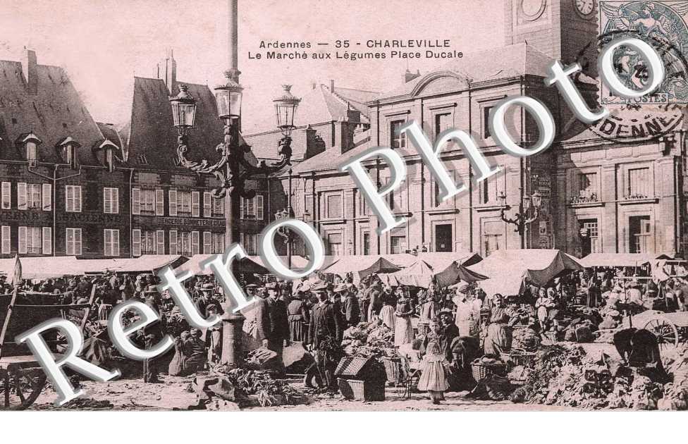 le marche aux legumes place Ducale