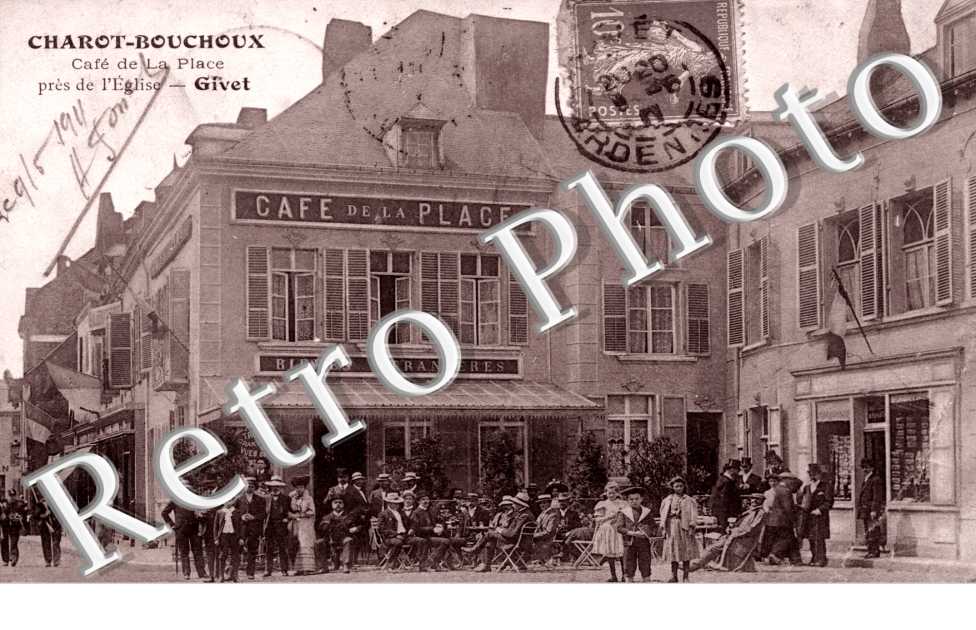 cafe de la place pres de l'eglise