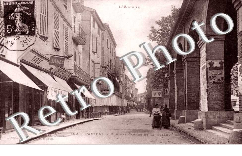 rue des carmes et la halle