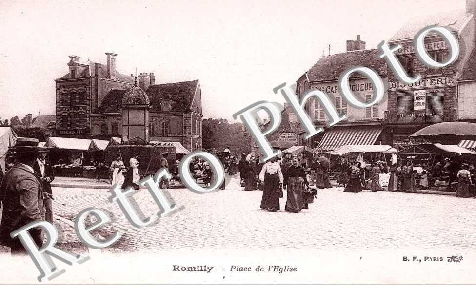 PLACE DE L'EGLISE