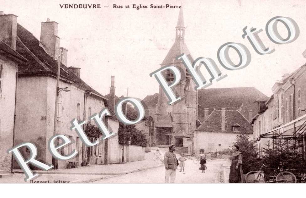 RUE et Eglise Saint Pierre