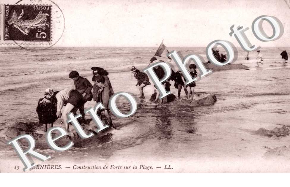 construction des forts sur la plage