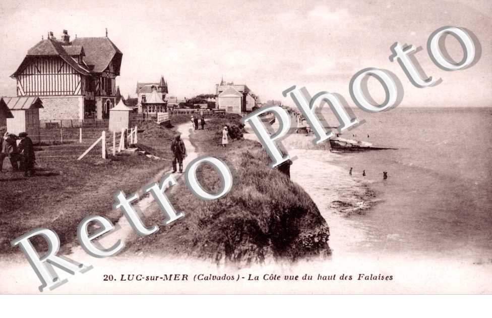 Luc-sur-Mer, la Cote vue du haut des Falaises