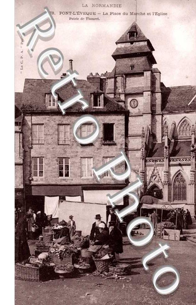 La place du marche et l'eglise