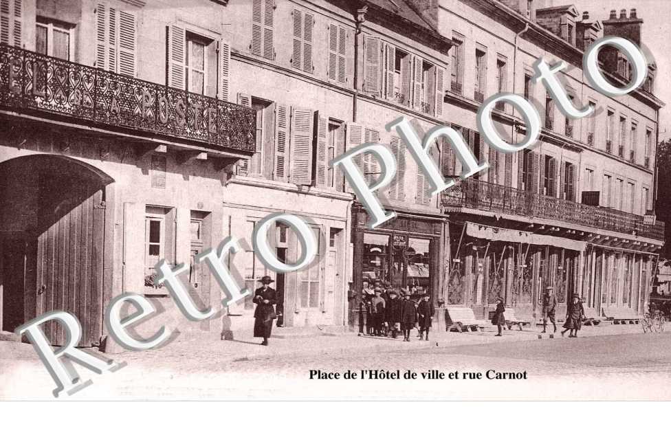 Place de l'Hôtel de Ville  et Rue Carnot