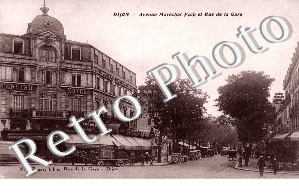 Avenue Marechal Foch et rue de la gare