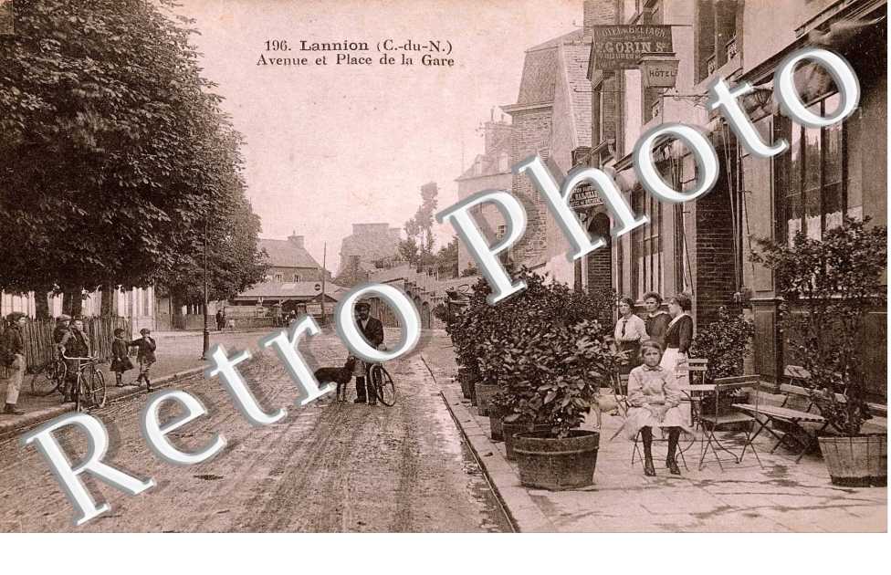 Avenue et place de la gare