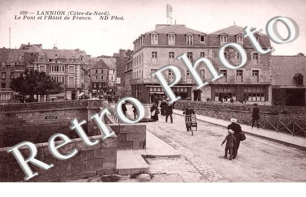 Le pont et l'hotel de France