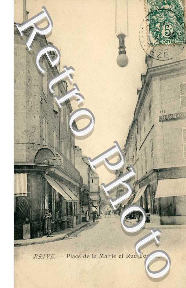 place de la mairie et rue Toulzac
