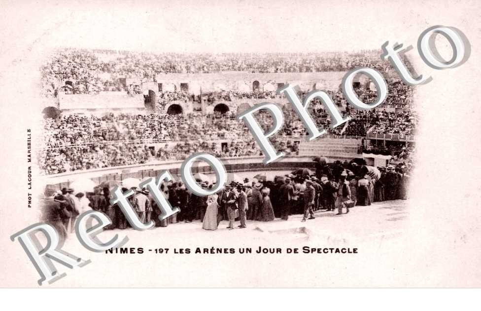 Les Arenes un jour de spectacle