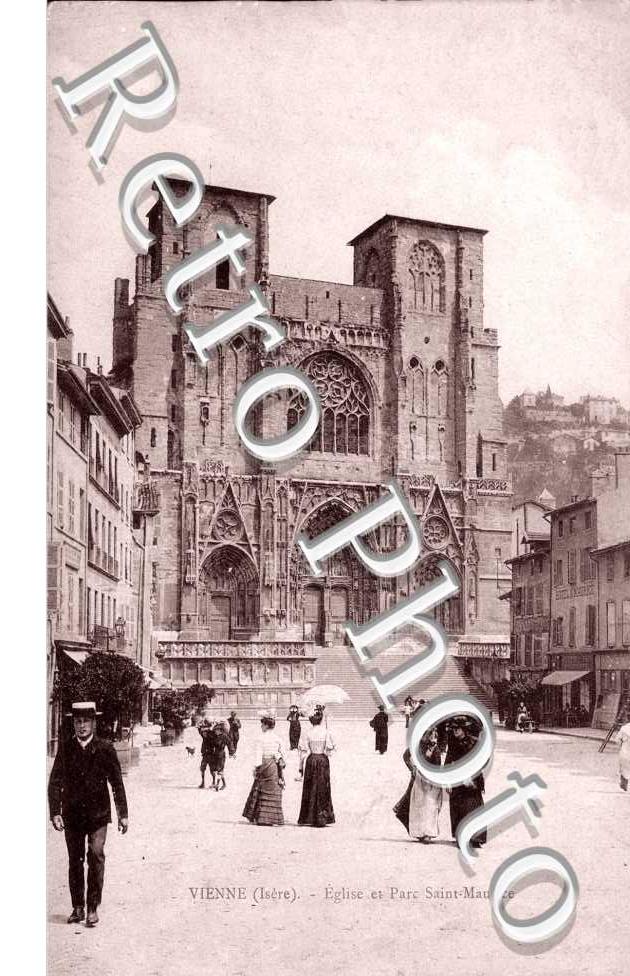 Eglise et Parc Saint Maurice
