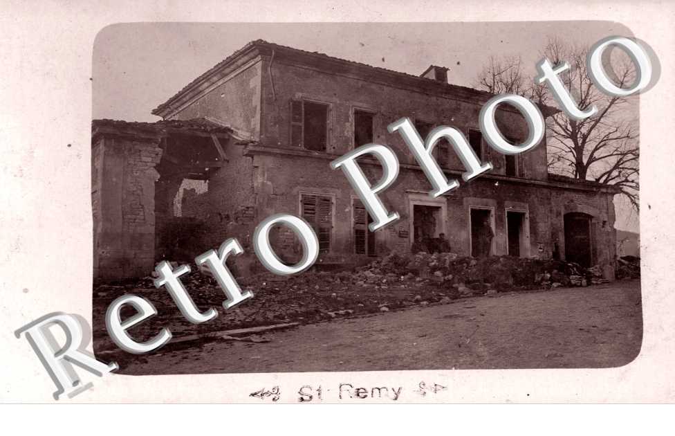 une maison - ruines