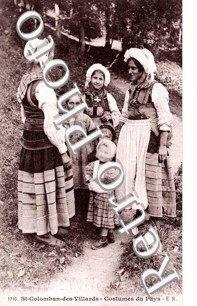 Costumes du pays