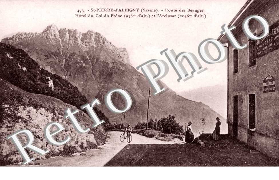 Route des Beauges Hotel du col du Frene et l'Arclusaz