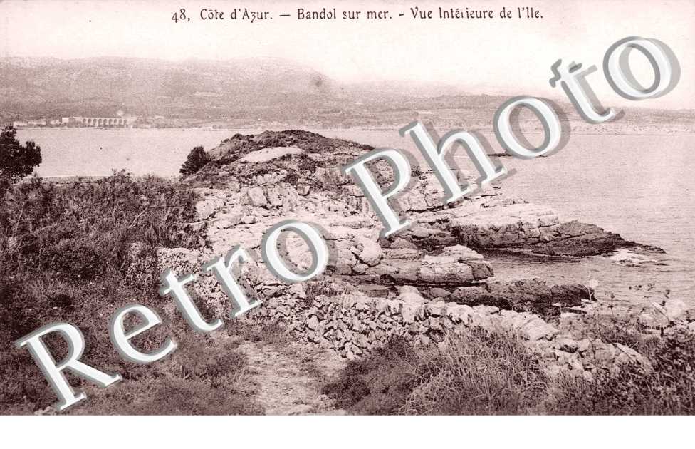 Vue Interieure de l'Ile