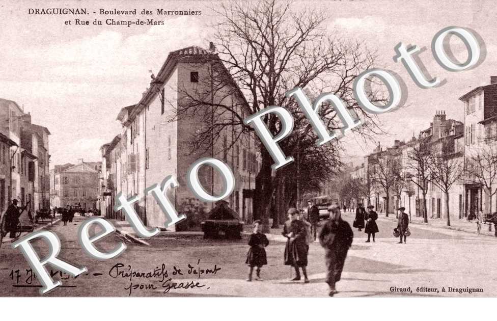 Boulevard des Maronniers et rue du Champ de Mars