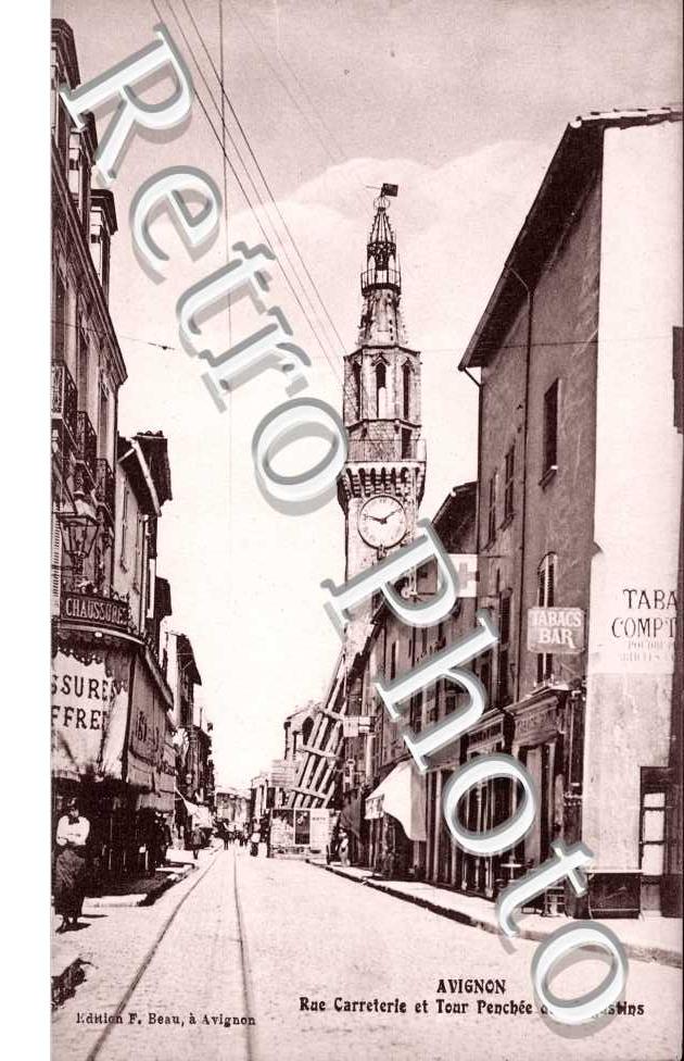Rue Carreterie et Tour Penchee