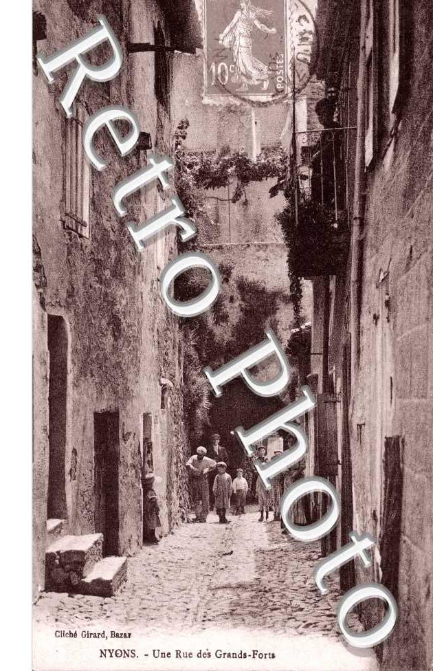 une rue des grands forts