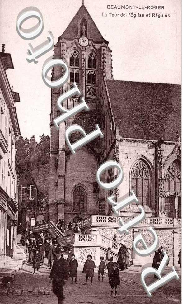 la tour de l'eglise et regulus