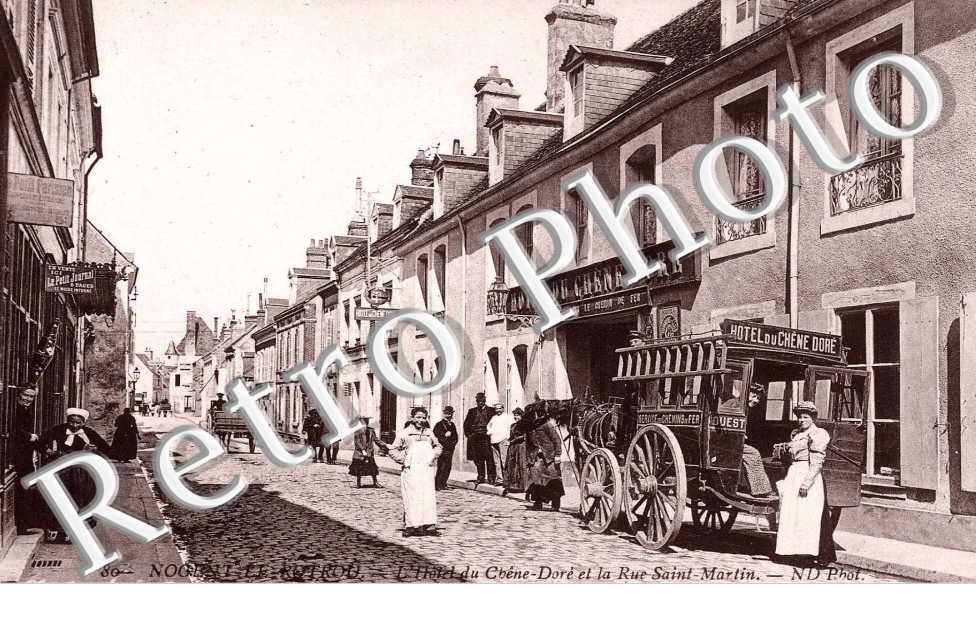 LA RUE ST MARTIN L'HOTEL DU CHENE DORE
