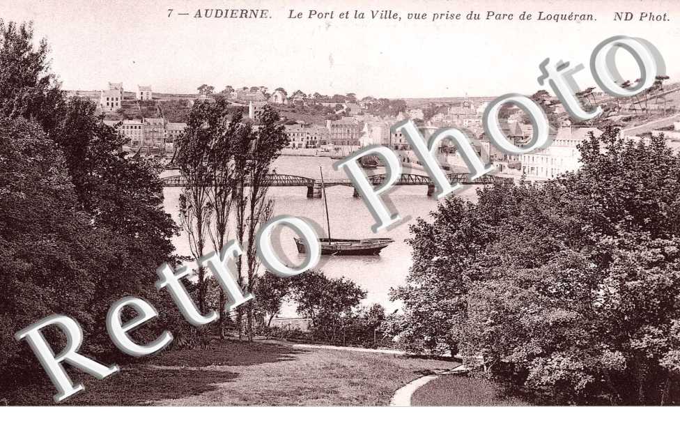 LE PORT ET LA VILLE