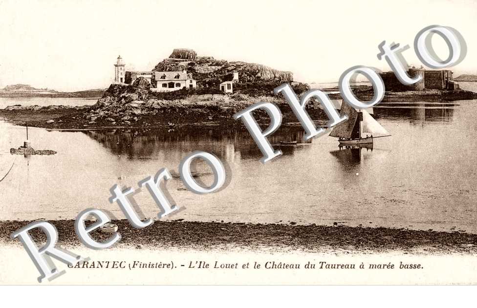 l'Ile Louet et le château du Taureau à marée basse