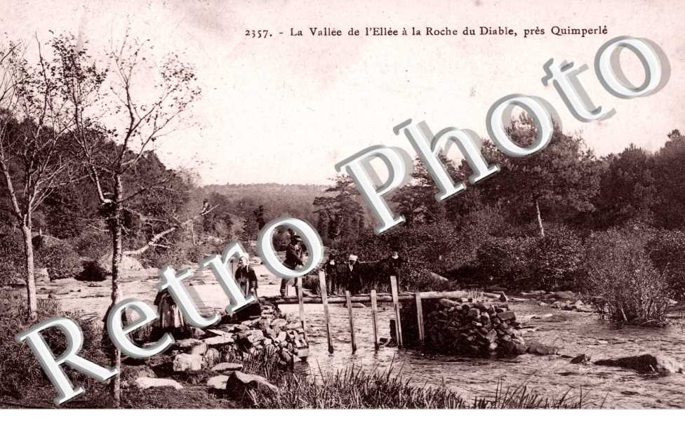 la vallee de l'Ellee a la roche du diable