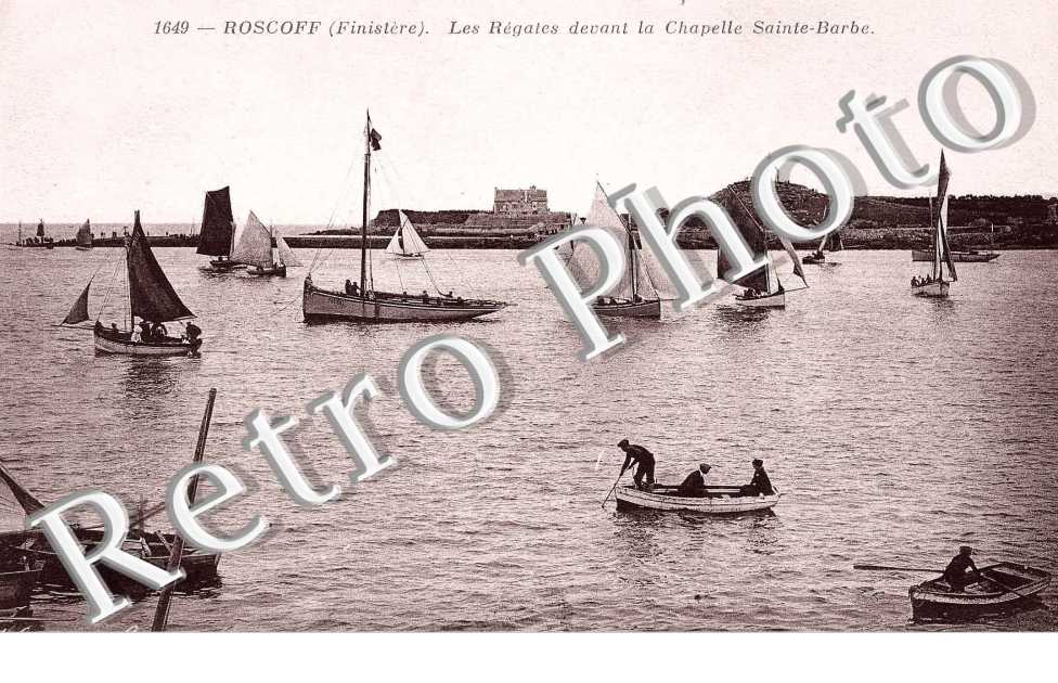 LES REGATES devant la chapelle Sainte-Barbe
