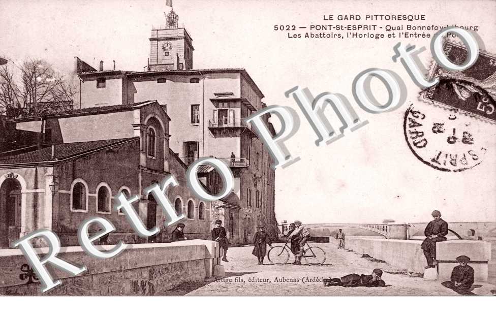 Quay Bonnefoy-Libourg - les abattoirs - l'horloge