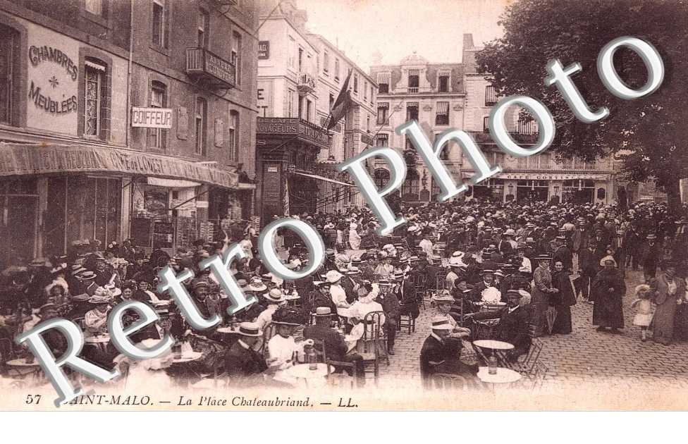 LA PLACE CHATEAUBRIAND