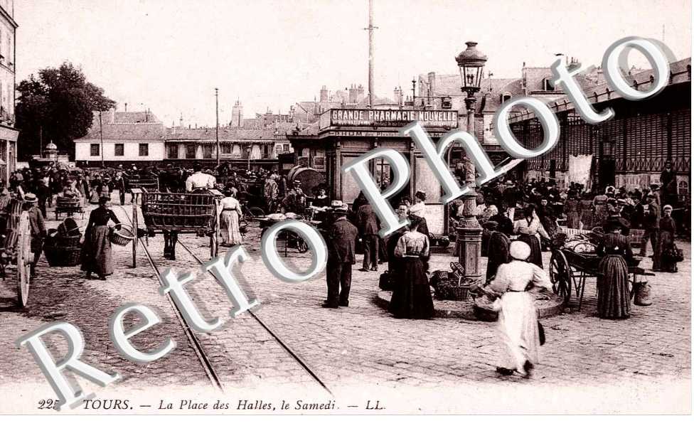 La Place des Halles le Samedi