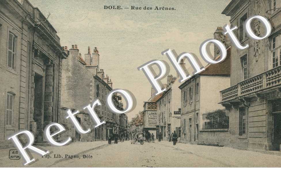 Rue des Arènes