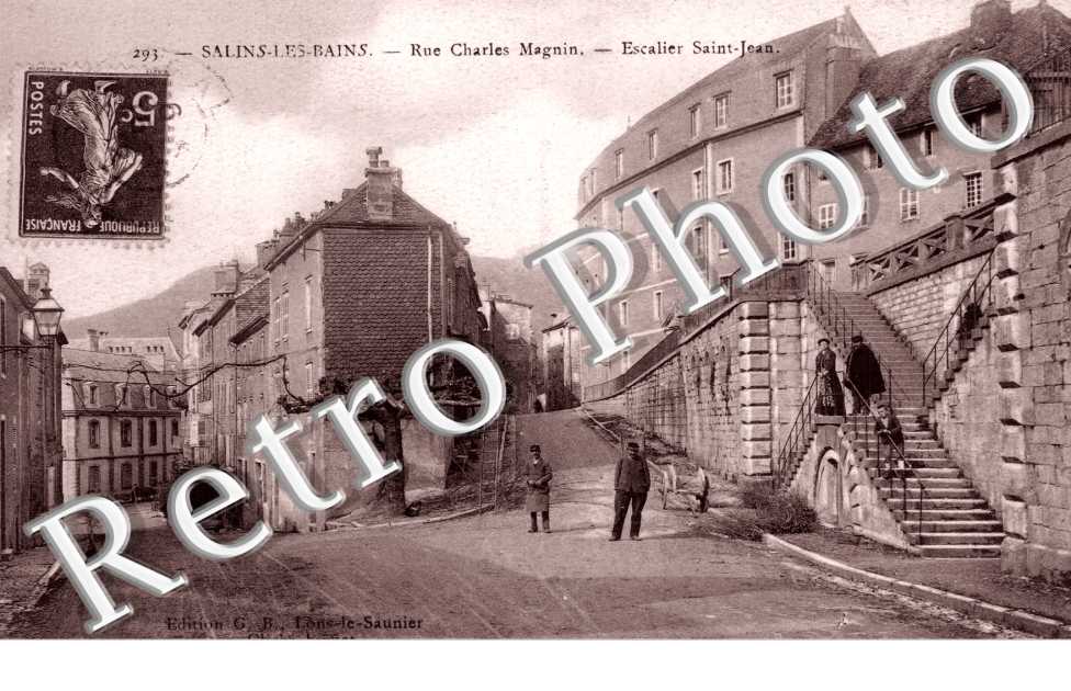 Rue Charles Magnin, Escalier Saint Jean