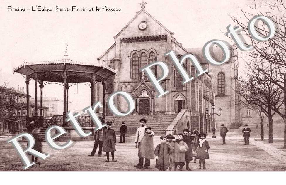 Eglise St Firmin et le kiosque