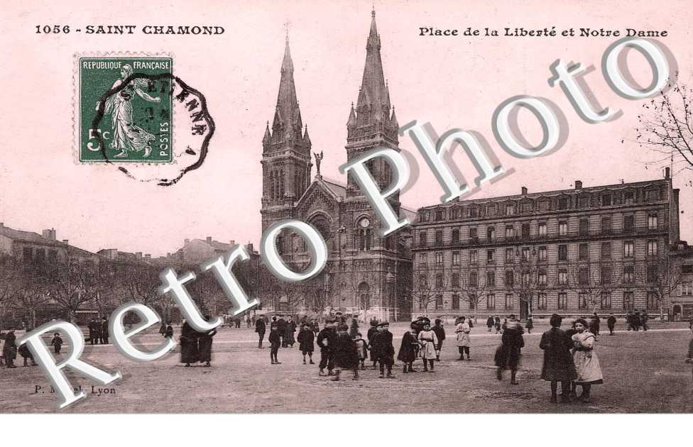 place de la Liberte et Notre-Dame