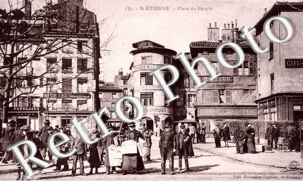 PLACE DU PEUPLE