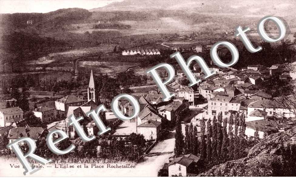 l'Eglise et la Place Rochetaillee