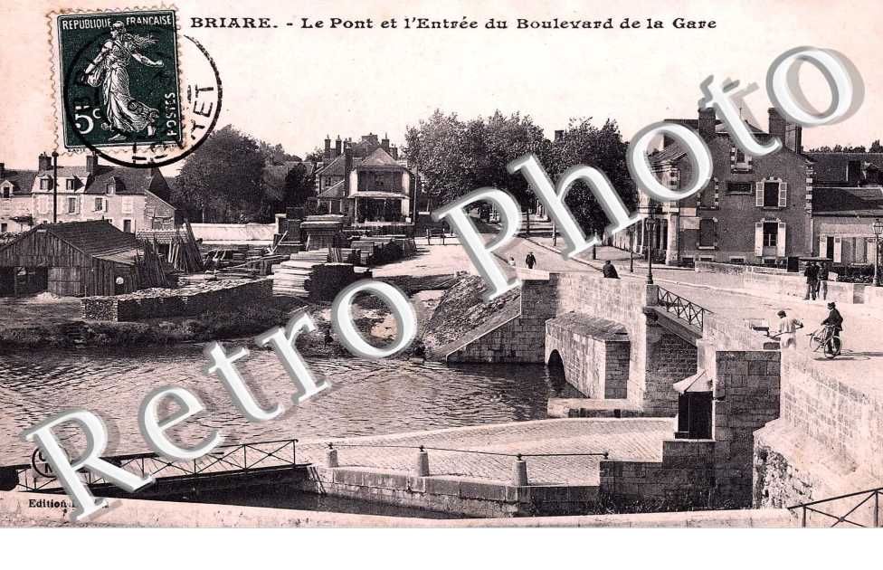 Le Pont et l'Entree du Boulevard de la Gare