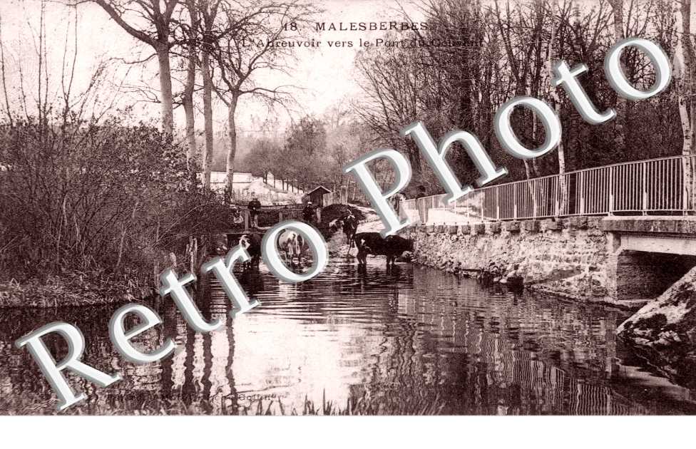 l'abreuvoir vers le pont de couvent